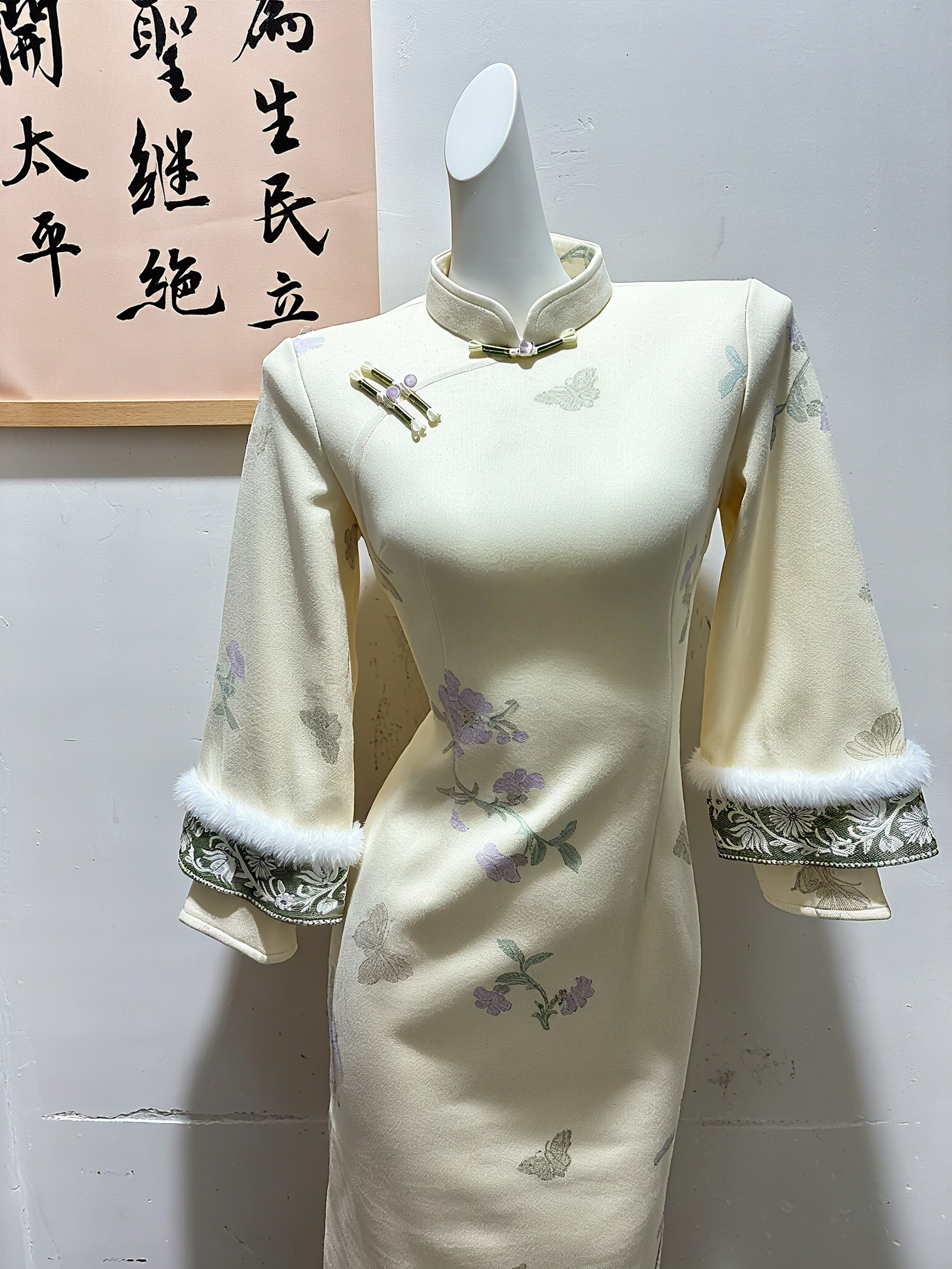 1540 米白色 缠结扣 【花清纯】双袖 旗袍