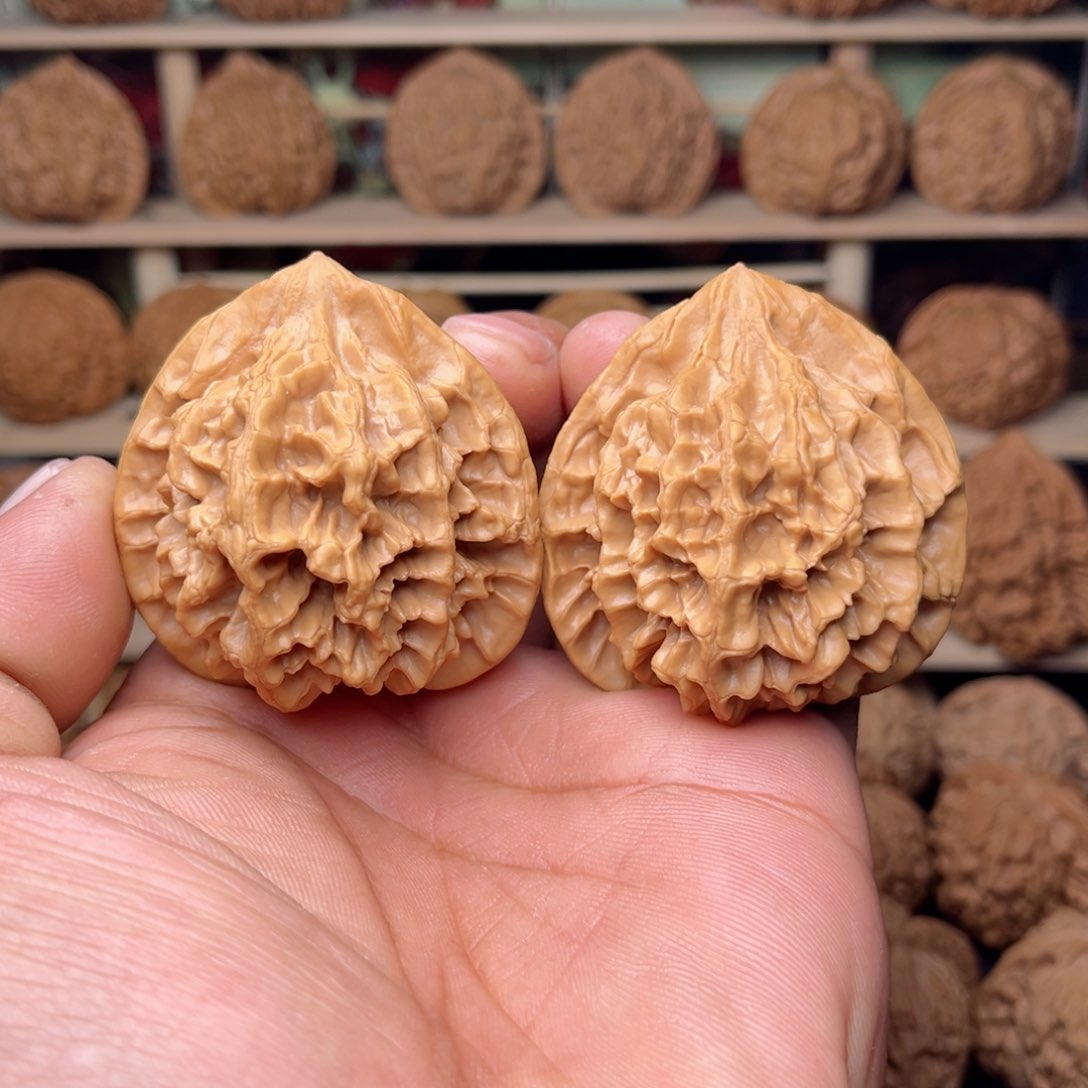 文玩核桃把件文玩核桃把件49尺帝王