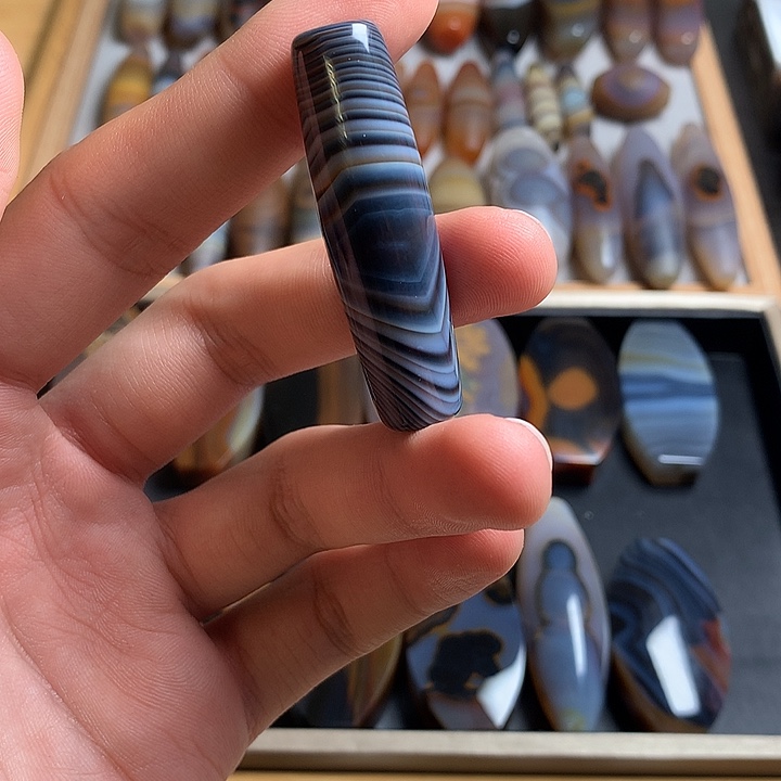 玛瑙/玉髓合金颈饰