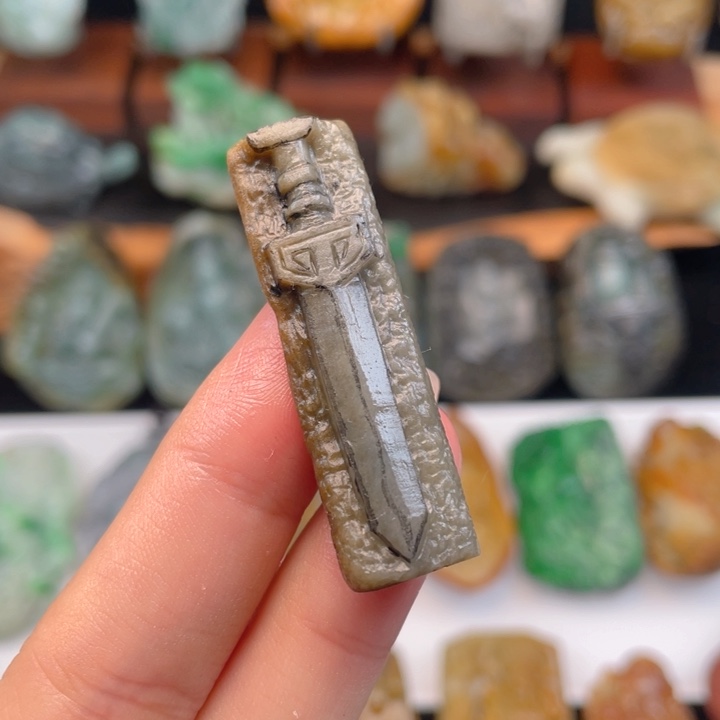 定制翡翠未镶嵌翡翠