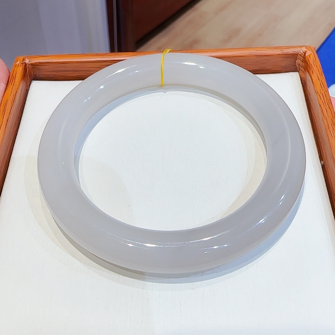 和田玉手镯未镶嵌不**困高冰淡烟紫福镯54