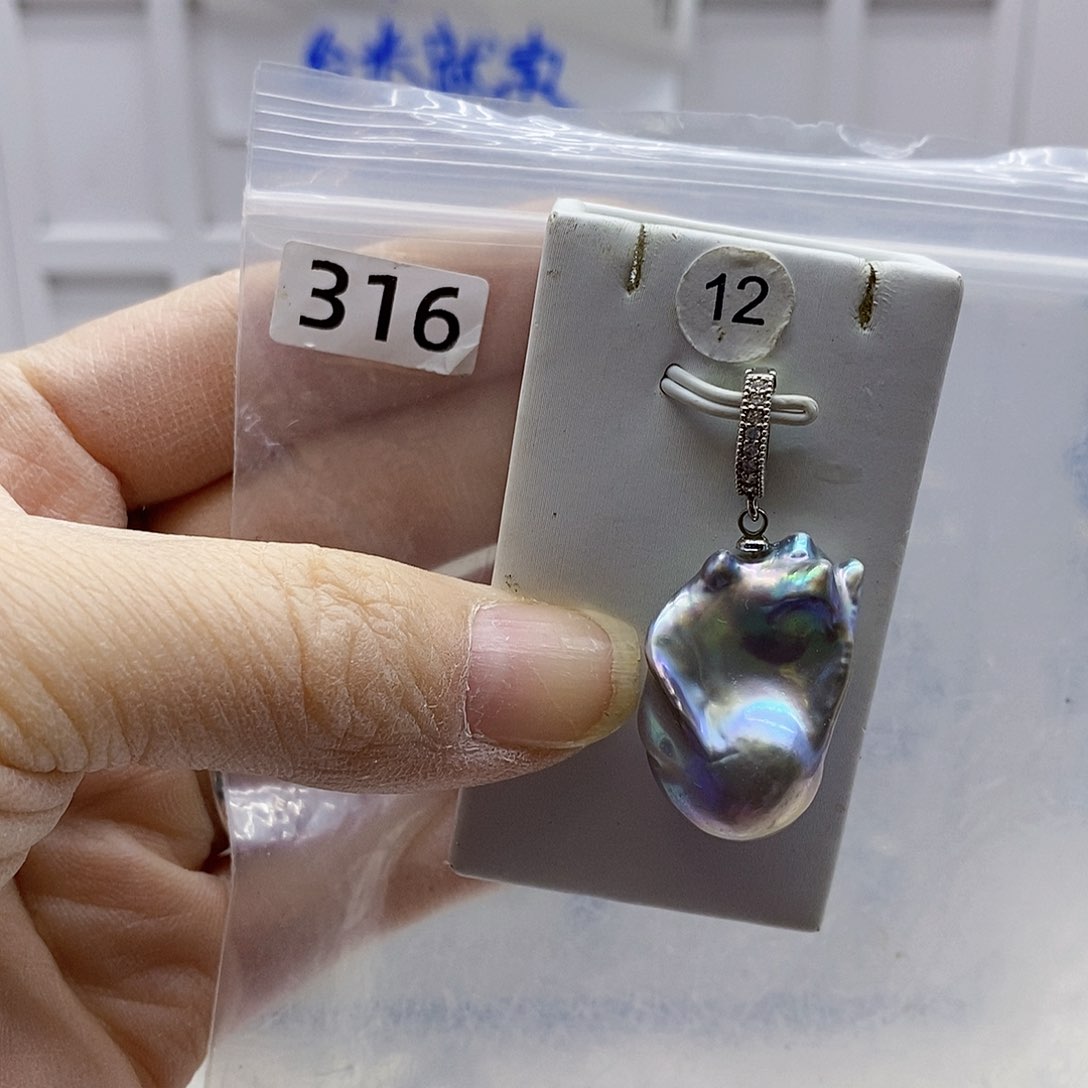 颈饰合金淡水珍珠