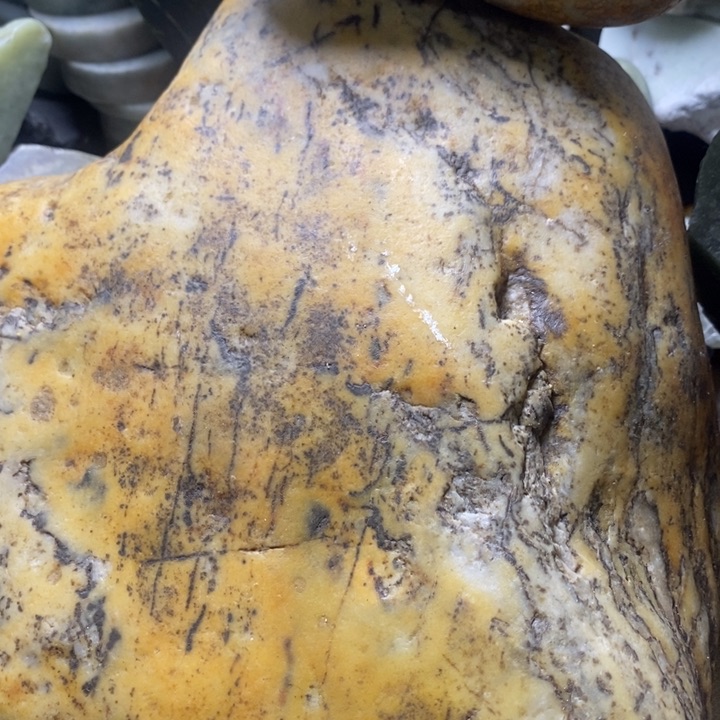 透闪石质玉未镶嵌珠宝半成品红*印