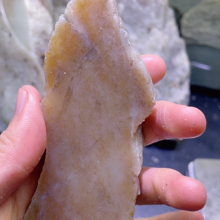 和田玉未镶嵌珠宝半成品