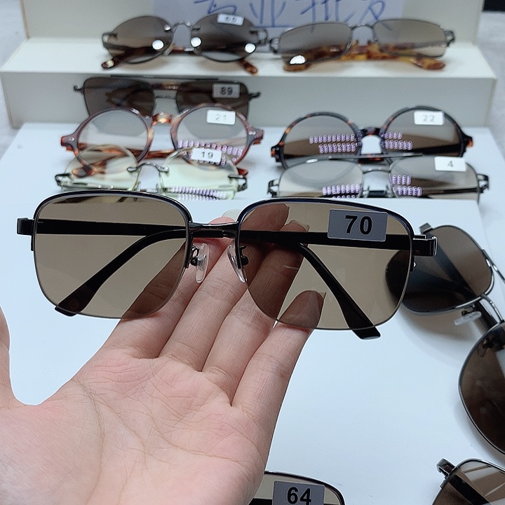 深茶色半框眼镜70