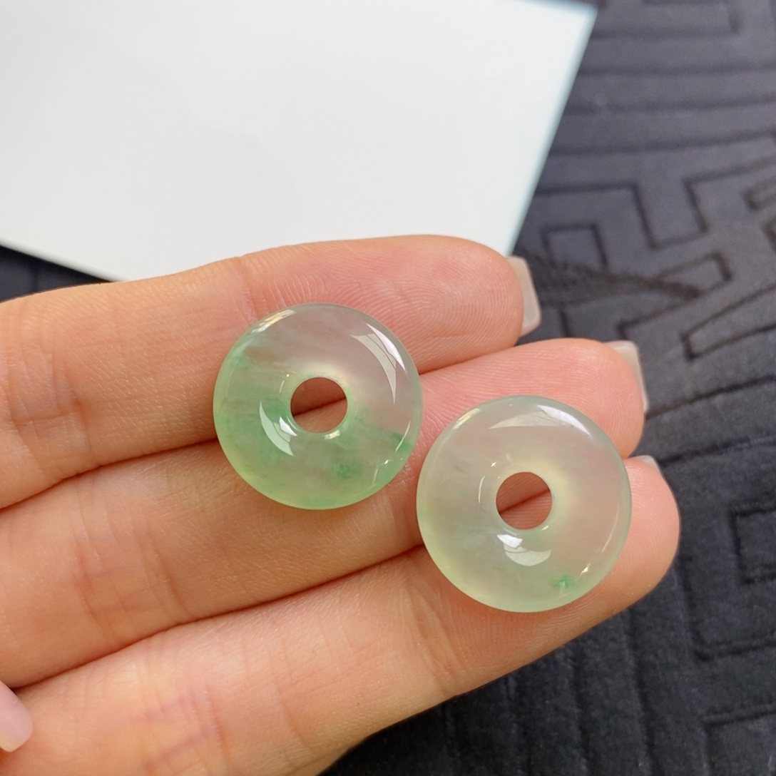 翡翠未镶嵌耳饰飘花甜甜圈