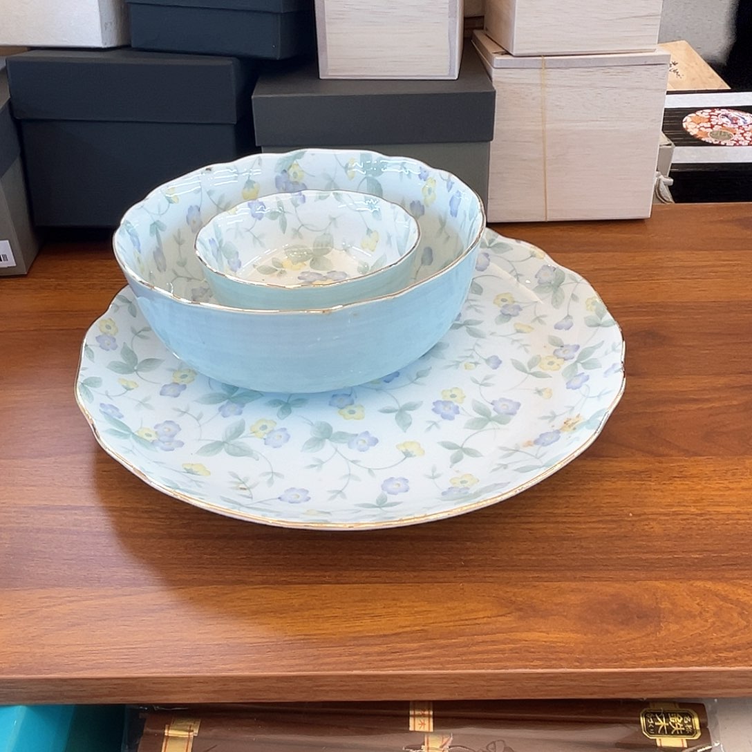 盖碗在家待一段时光吧这两人