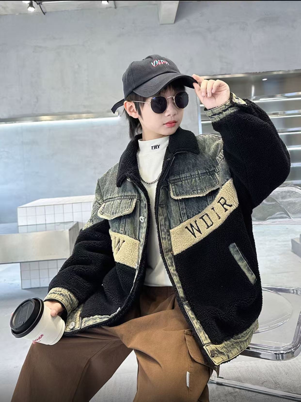 200984男童秋冬夹棉加厚外套2025冬装痞帅儿童男孩潮酷羊羔绒夹克