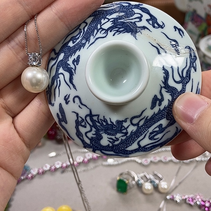 瓷片哈哈哈哈哈哈刚刚好