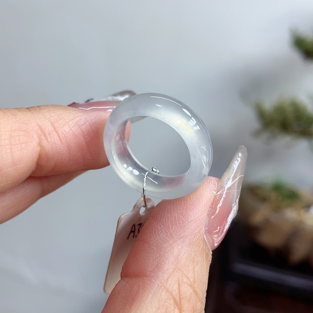 翡翠戒指未镶嵌10-11号