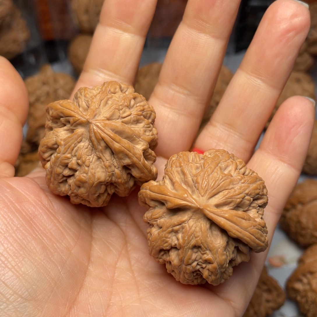 【闪购商品】文玩核桃吊坠粗筋………