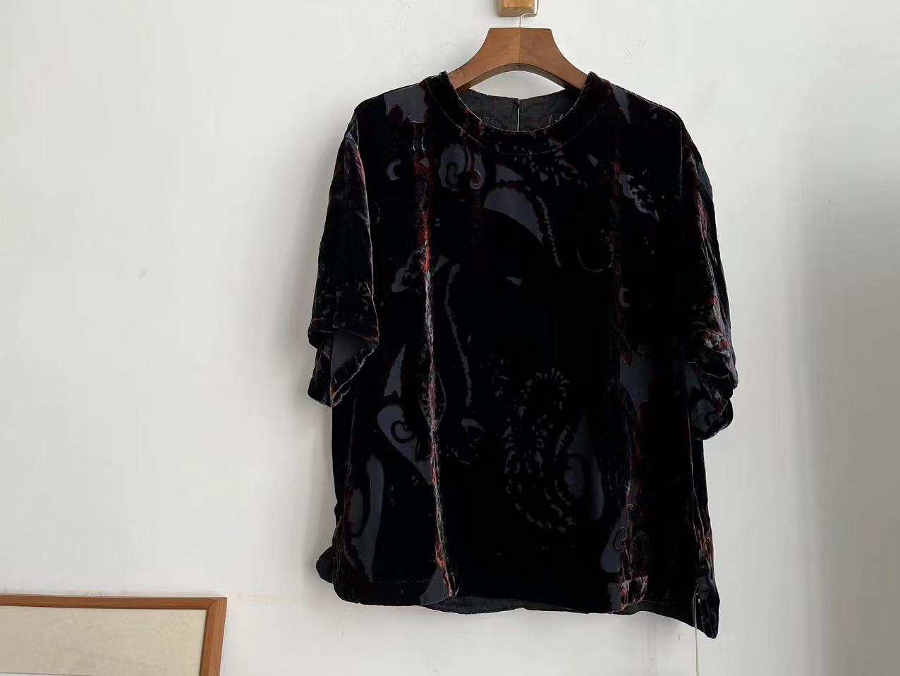 MMBL荼TU-S33781黑色复古设计师款慢慢变蓝丝绒植物染桑蚕丝上衣