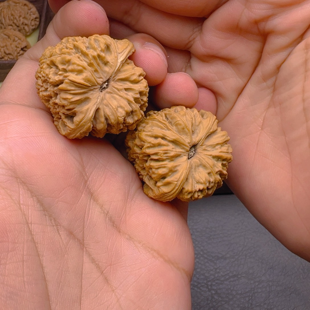 把件文玩核桃边肚35三角疆