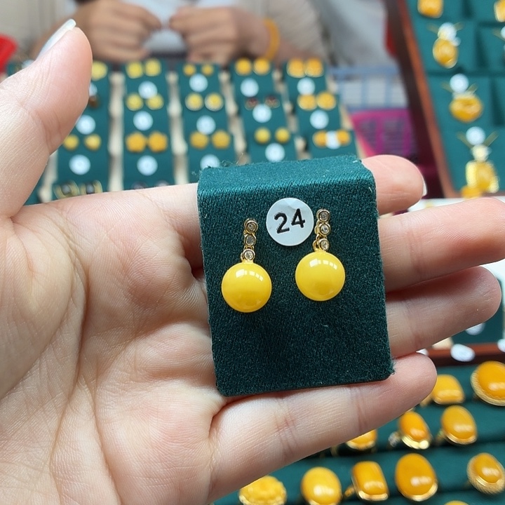 琥珀银S925镶嵌耳饰