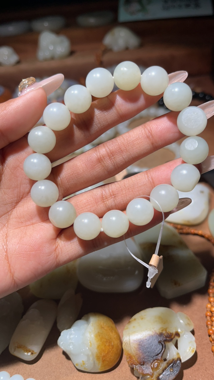 新疆和田玉卡12圆珠