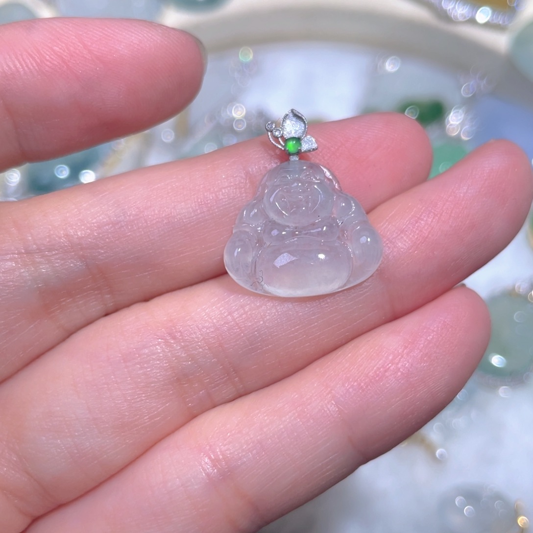 翡翠18K金镶嵌颈饰翡翠