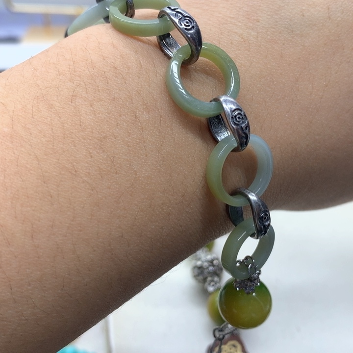 颈饰未镶嵌翡翠吊坠