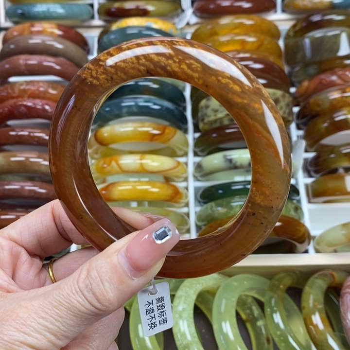 蛇纹石玉手镯未镶嵌60