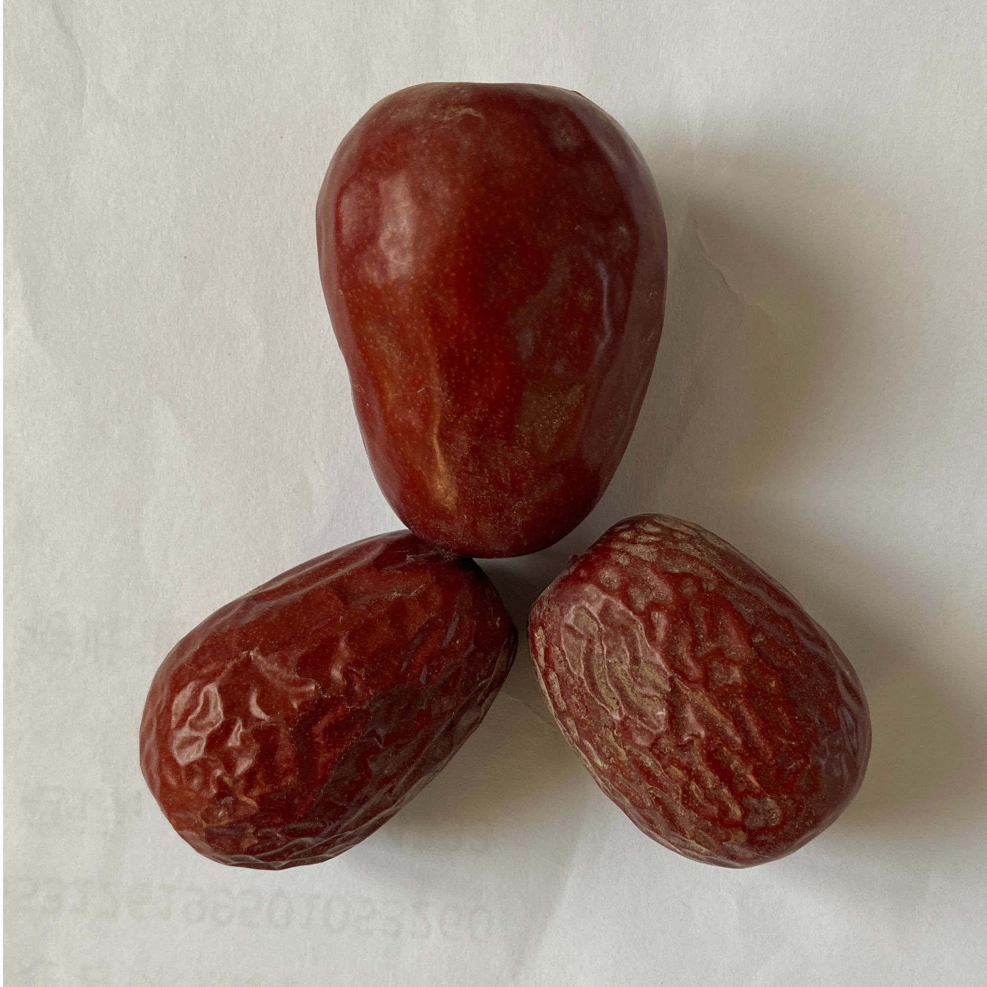 24年新疆和田大枣原生态树上吊干带沙带土没洗红枣骏枣新疆发货