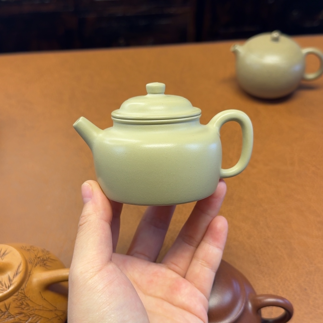 紫砂茶壶德中，130cc，本绿，全手工制作