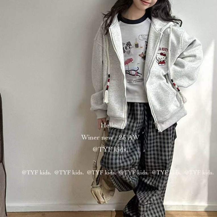 7166童装加薄绒刺绣KT猫卫衣
