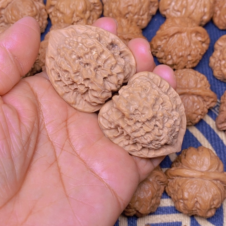 【闪购商品】文玩核桃吊坠官帽42