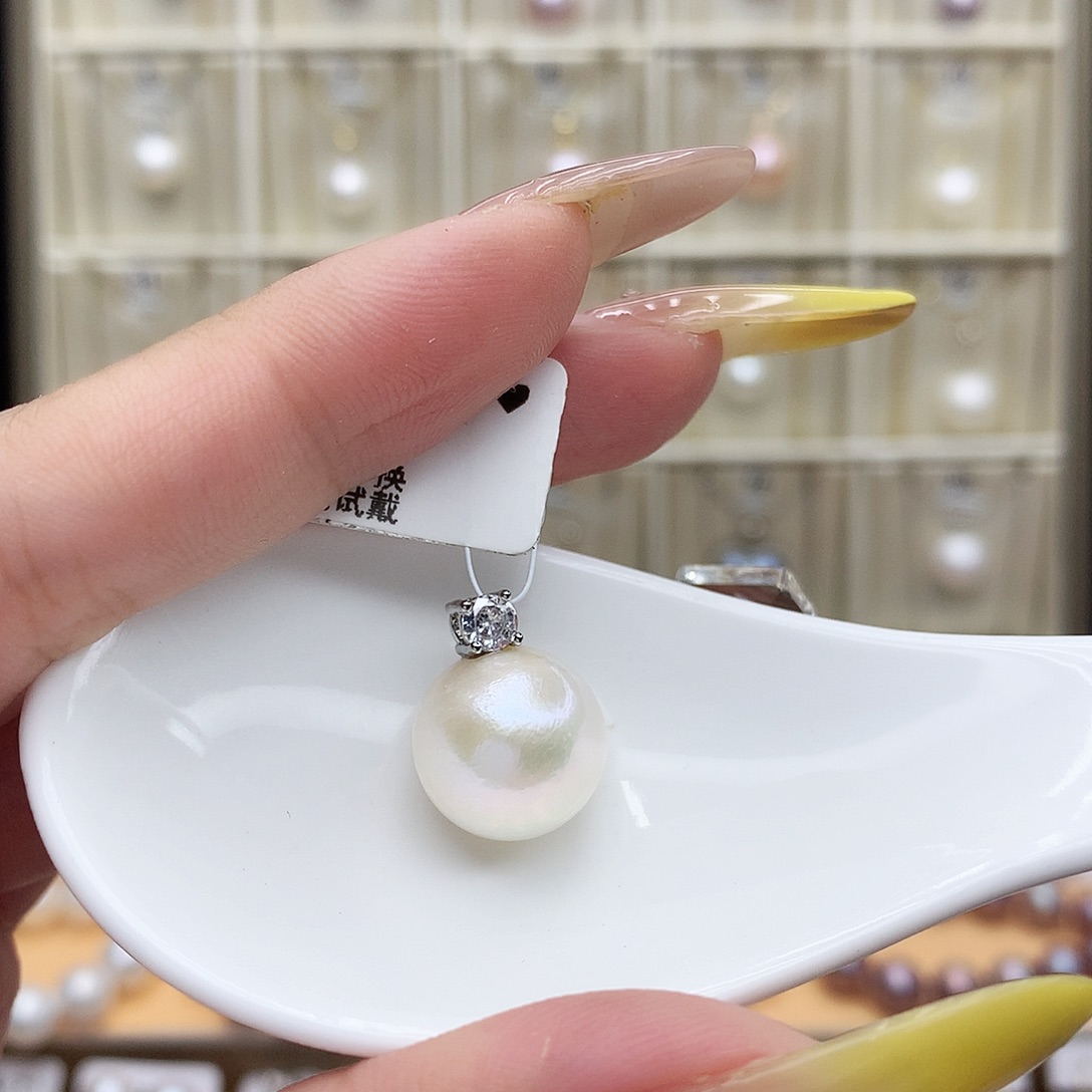 淡水珍珠合金吊坠(赠链)