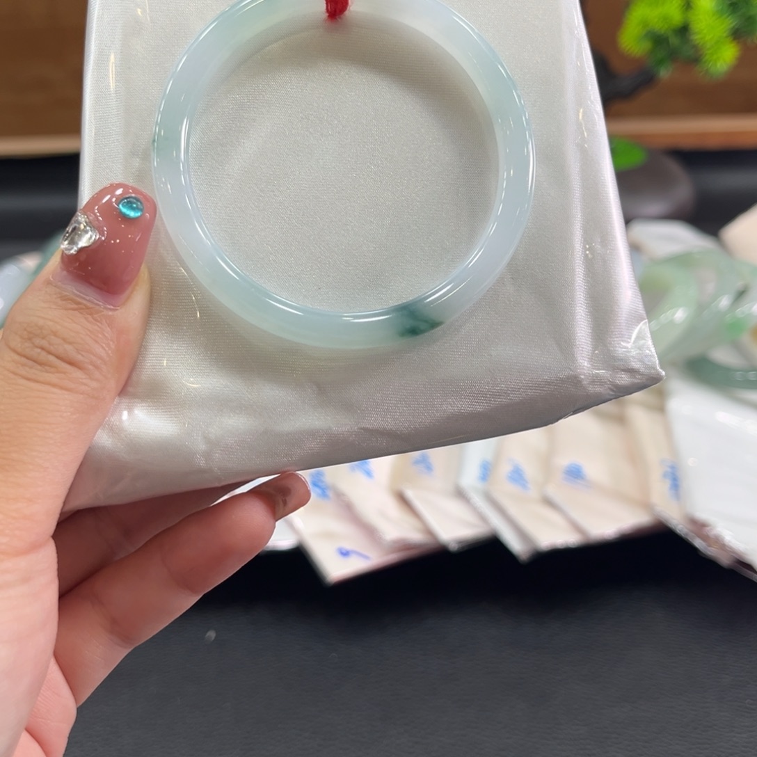 未镶嵌手镯翡翠51细条
