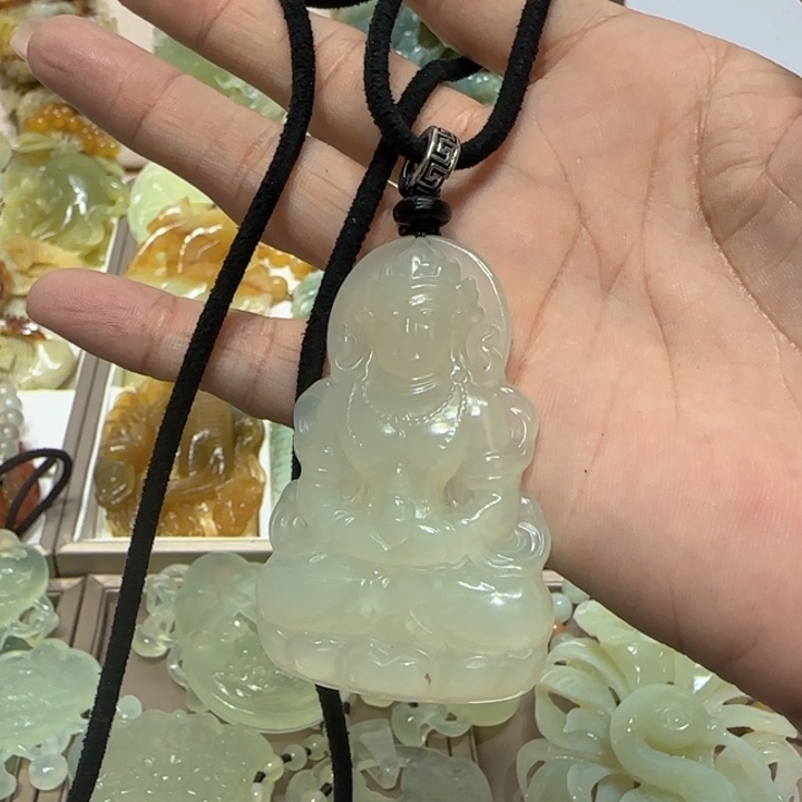 蛇纹石玉吊坠未镶嵌