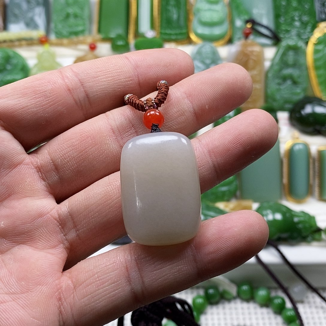 和田玉挂件未镶嵌