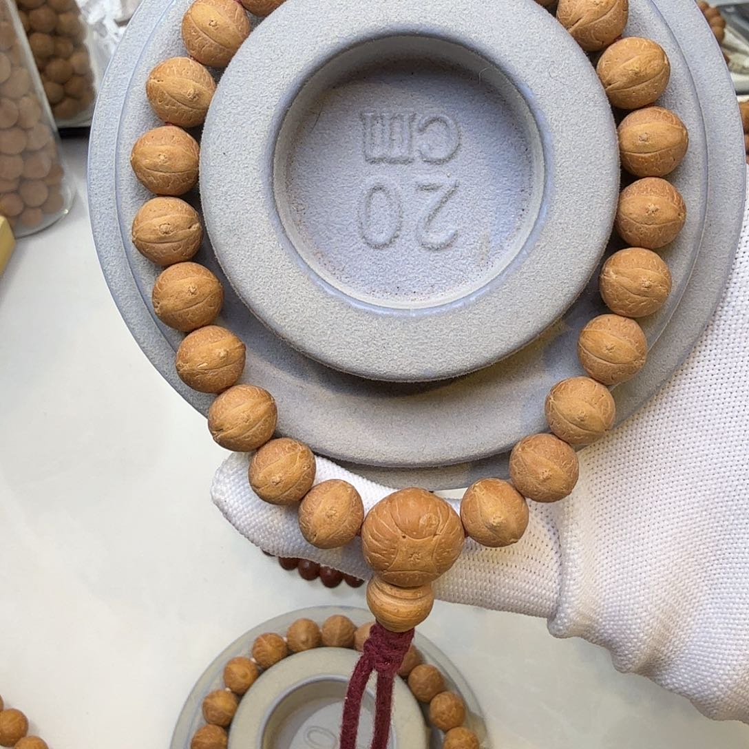 凤眼菩提吊坠11实心玉化