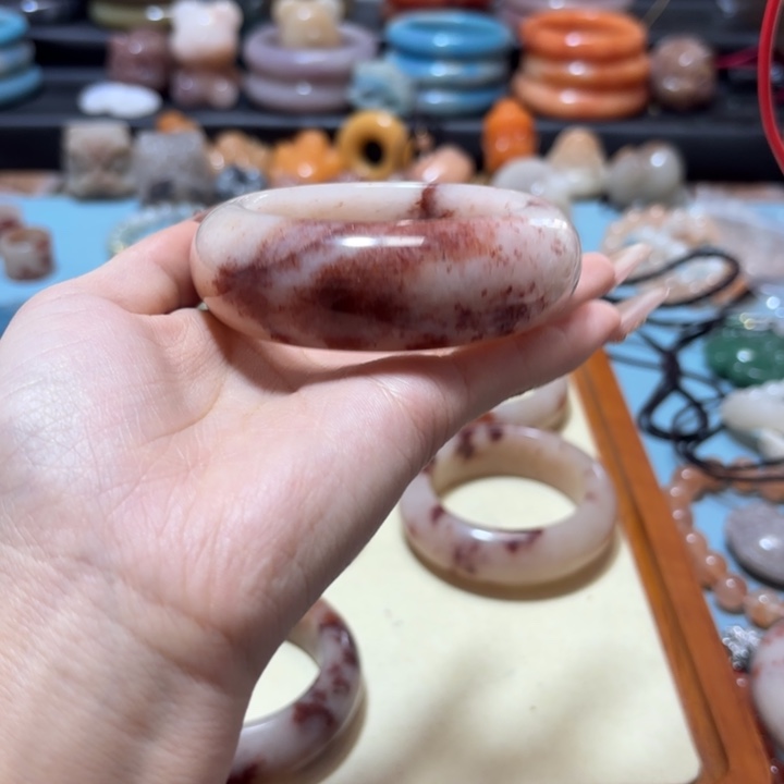 喵***宝石英岩玉合金手链