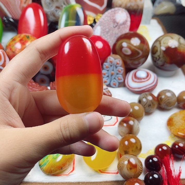 玛瑙/玉髓未镶嵌珠宝奇石