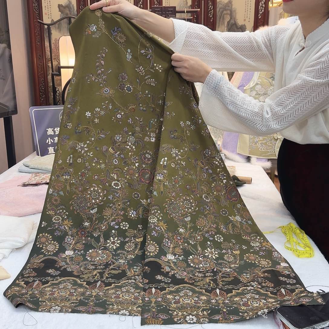 滴***哒非遗传承人的精神风貌与传统