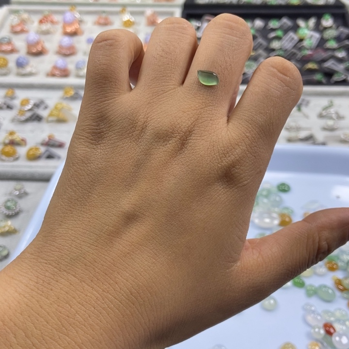 翡翠裸石裸石蛋面