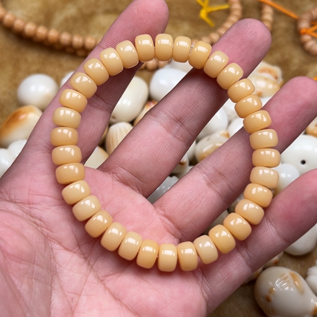 只买单纯的吊坠，没带链子，属的性质。