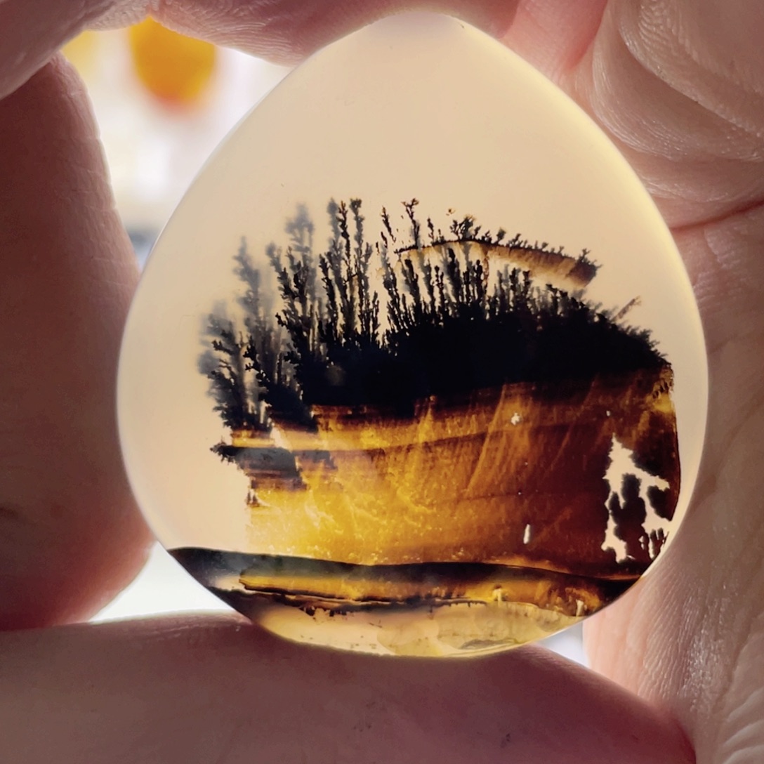 玛瑙/玉髓未镶嵌珠宝奇石