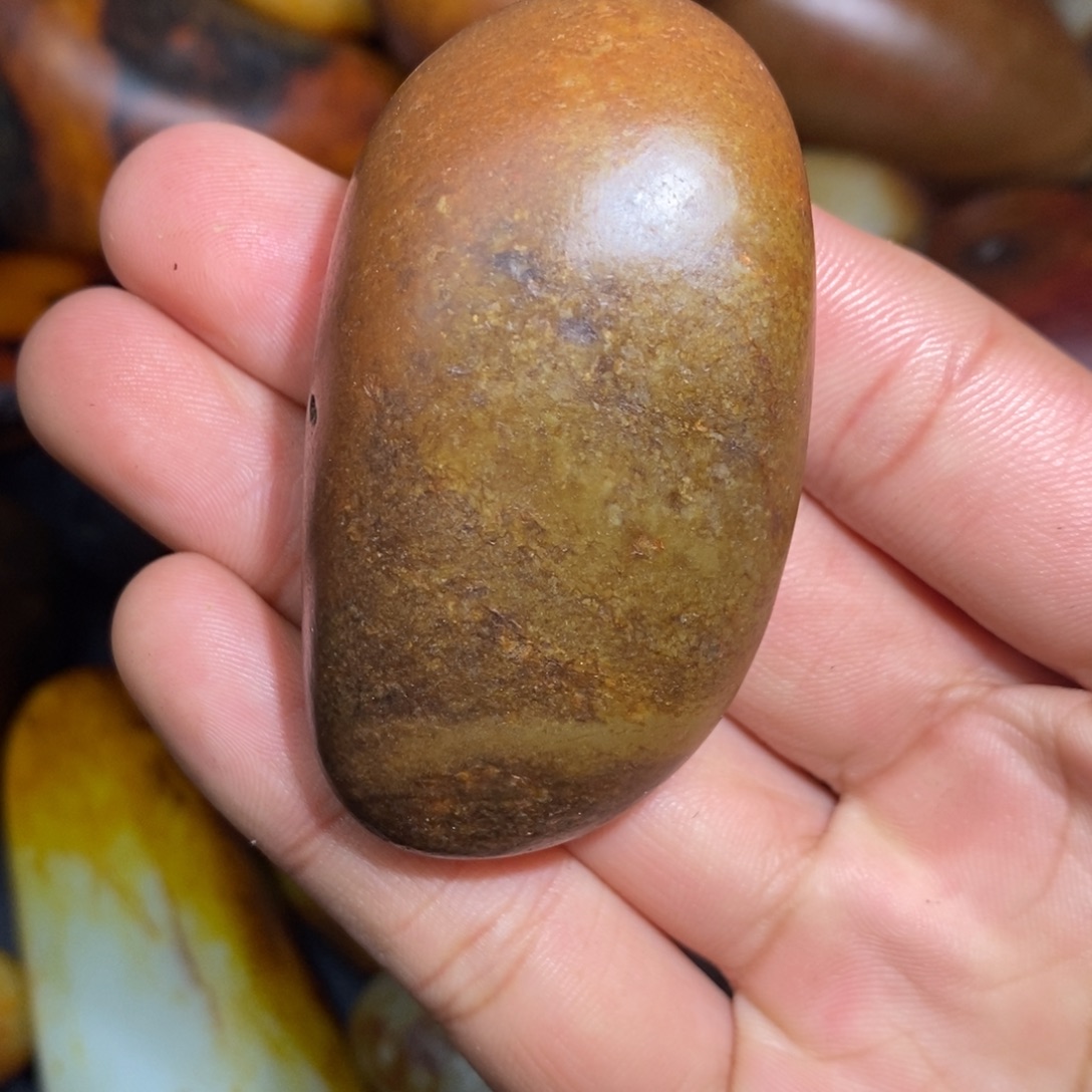 和田玉未镶嵌珠宝奇石