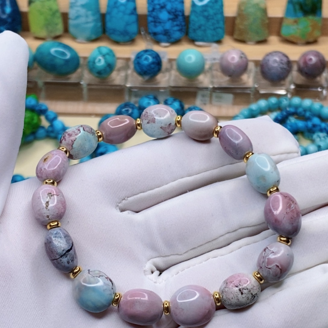 绿松石未镶嵌珠宝奇石