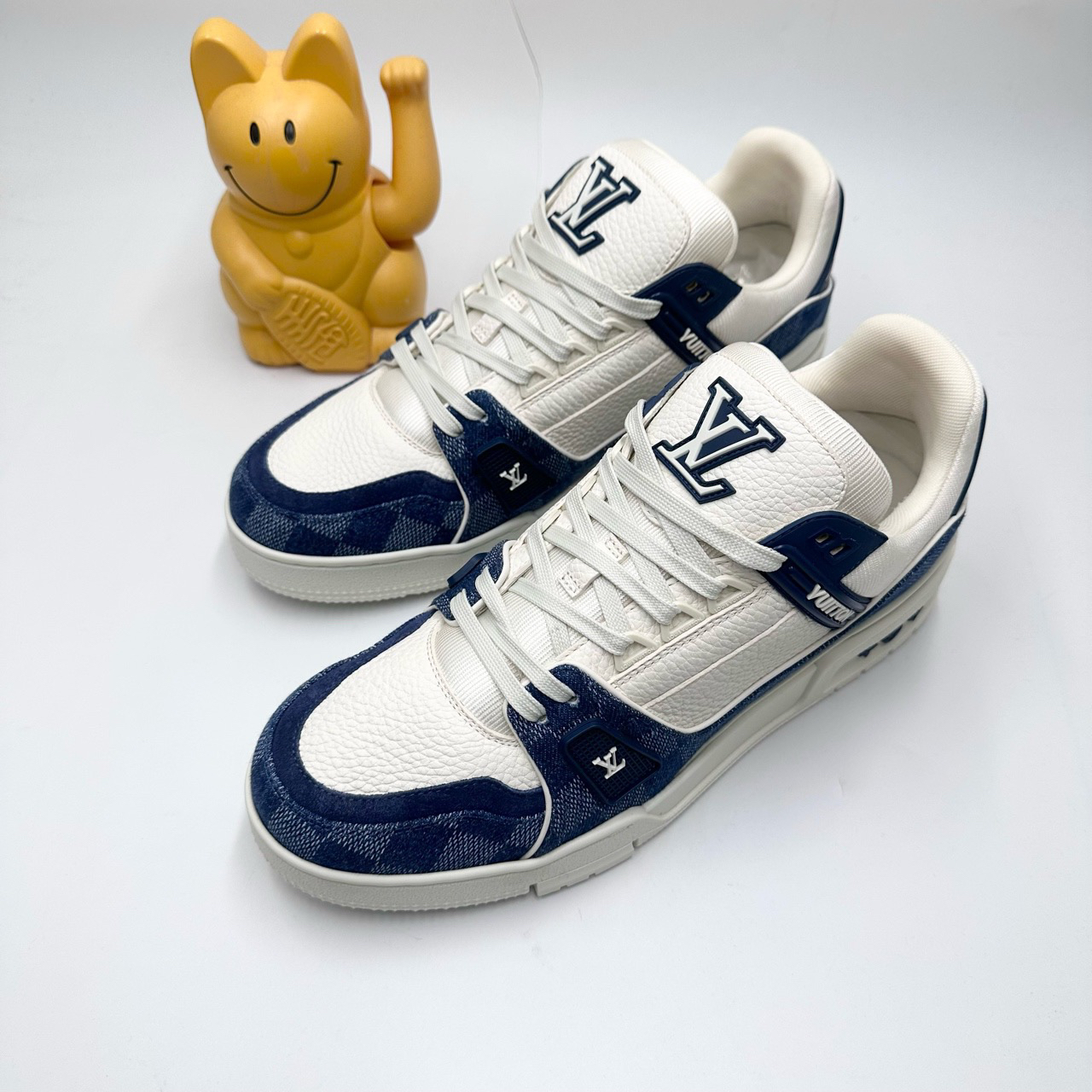 99新 LouisVuitton/路易威登 41码/白蓝棋盘格Trainer板鞋/0014