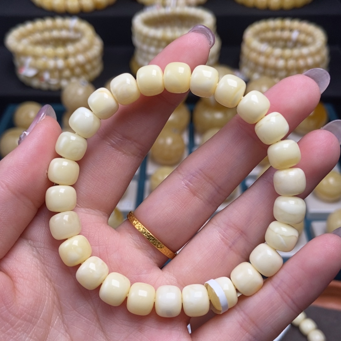 蜜蜡未镶嵌珠宝奇石8.3mm