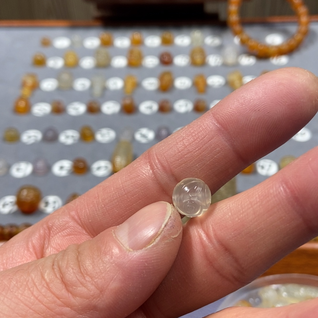 常****玛瑙/玉髓合金颈饰珠