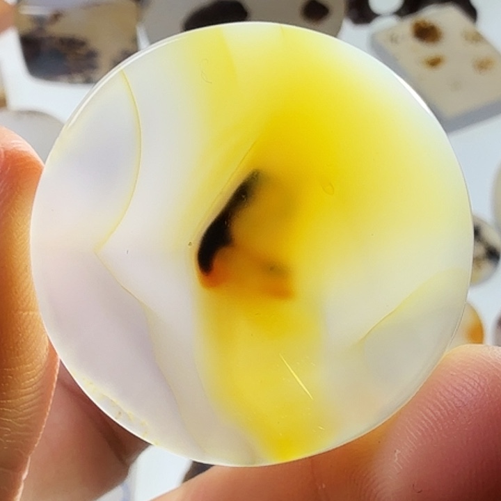 玛瑙/玉髓未镶嵌珠宝半成品