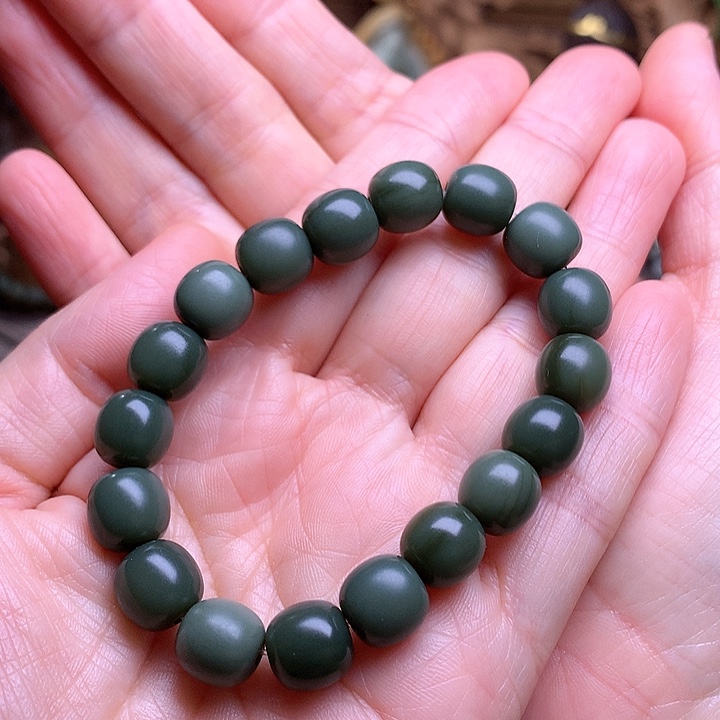 岫岩老玉（透闪石质玉）手串未镶嵌