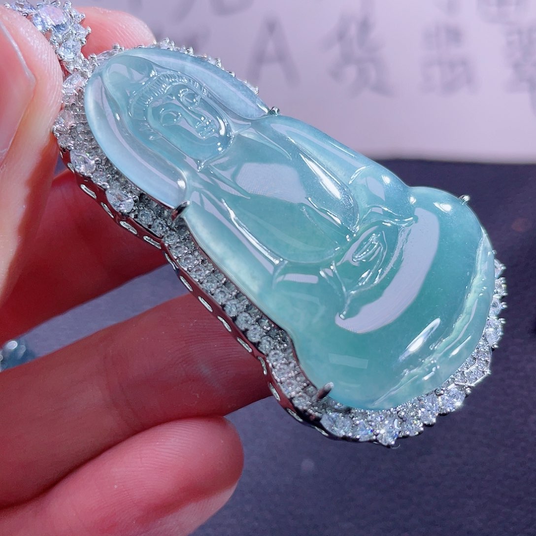翡翠颈饰未镶嵌999999999