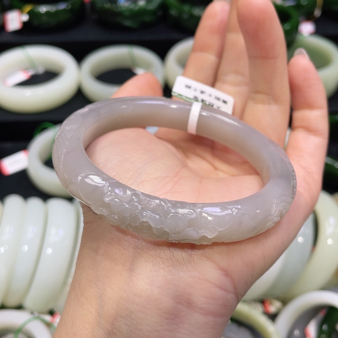 未镶嵌手镯和田玉61