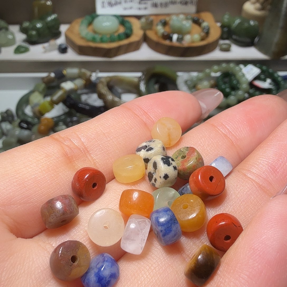 和田玉未镶嵌珠宝奇石