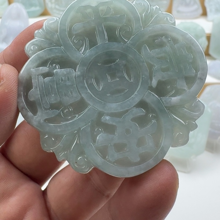 翡翠未镶嵌颈饰天然缅甸A货翡翠