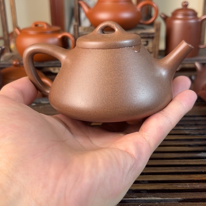 茶壶紫砂原矿紫砂手工制作