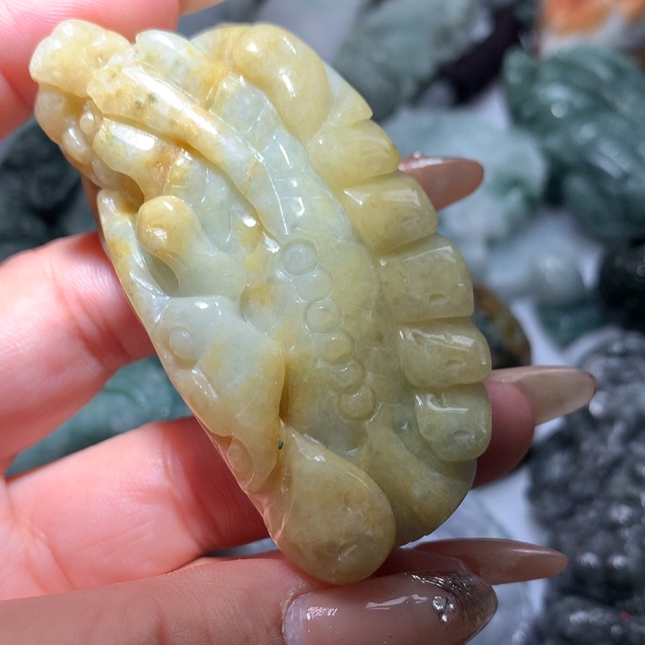 翡翠未镶嵌颈饰保真天然A货翡翠